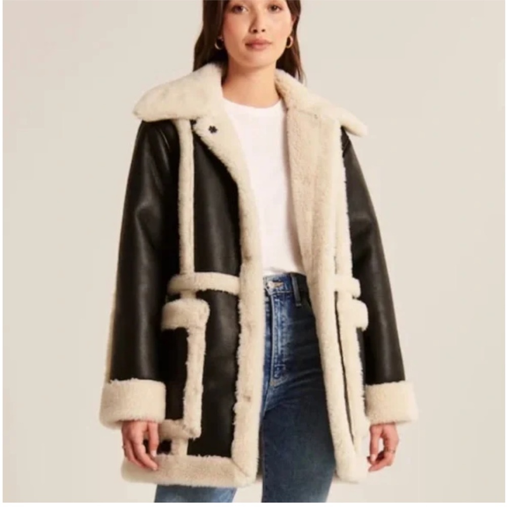 Abercrombie & Fitch Oversized Sherpa-Lined Vegan Leather Coat size small
